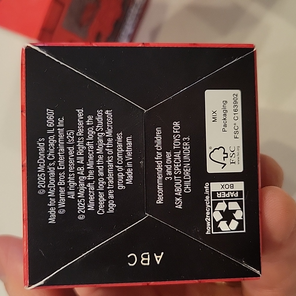 Free With Purchase Minecraft Redstone Block & Creeper Set - Picture 3 of 3